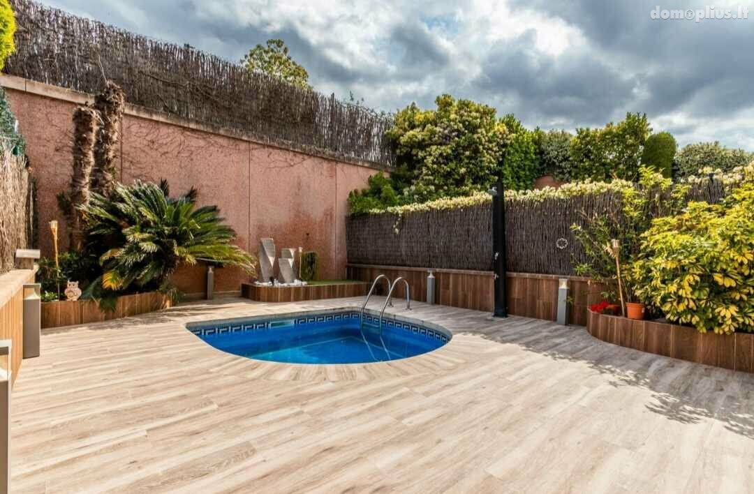 Semi-detached house for sale Spain, Barselona