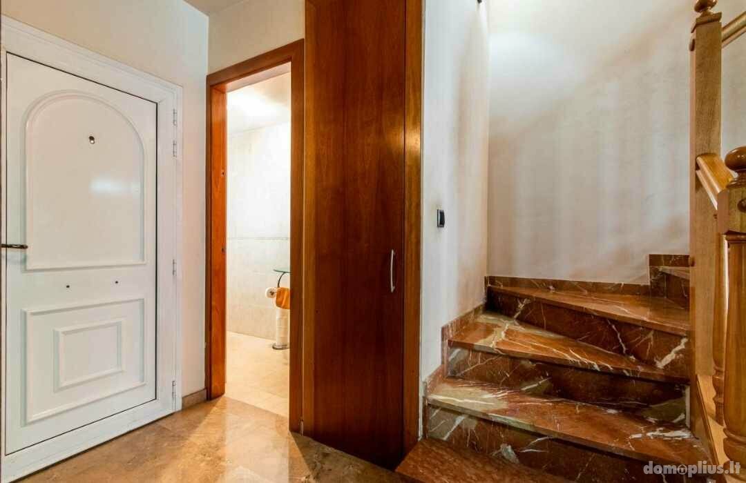Semi-detached house for sale Spain, Barselona