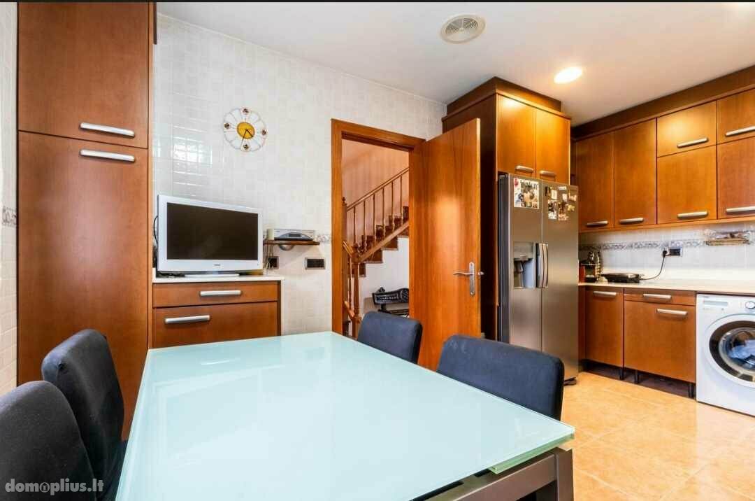 Semi-detached house for sale Spain, Barselona