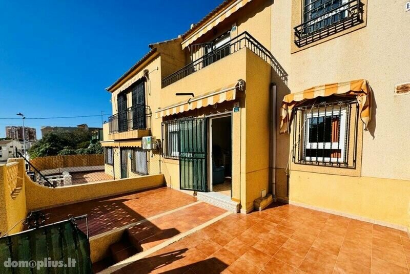 Parduodamas sublokuotas namas Ispanijoje, Torrevieja