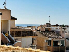 Parduodamas sublokuotas namas Ispanijoje, Torrevieja