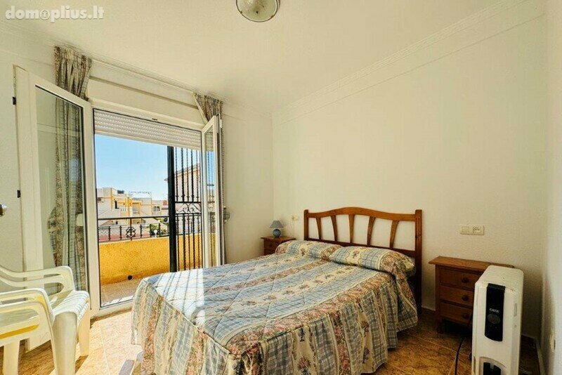 Parduodamas sublokuotas namas Ispanijoje, Torrevieja