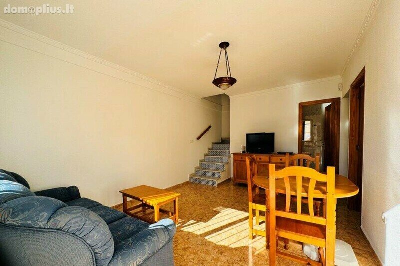 Parduodamas sublokuotas namas Ispanijoje, Torrevieja