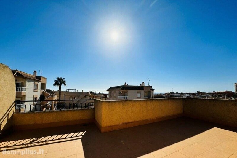 Parduodamas sublokuotas namas Ispanijoje, Torrevieja