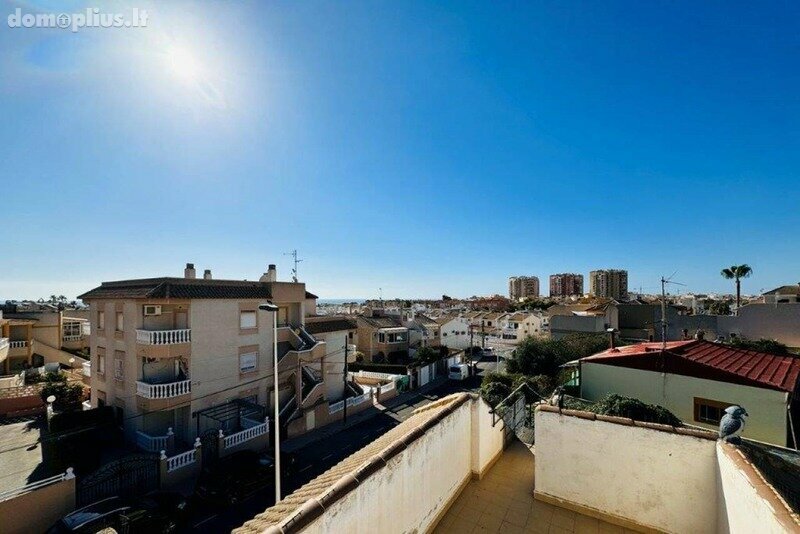 Parduodamas sublokuotas namas Ispanijoje, Torrevieja