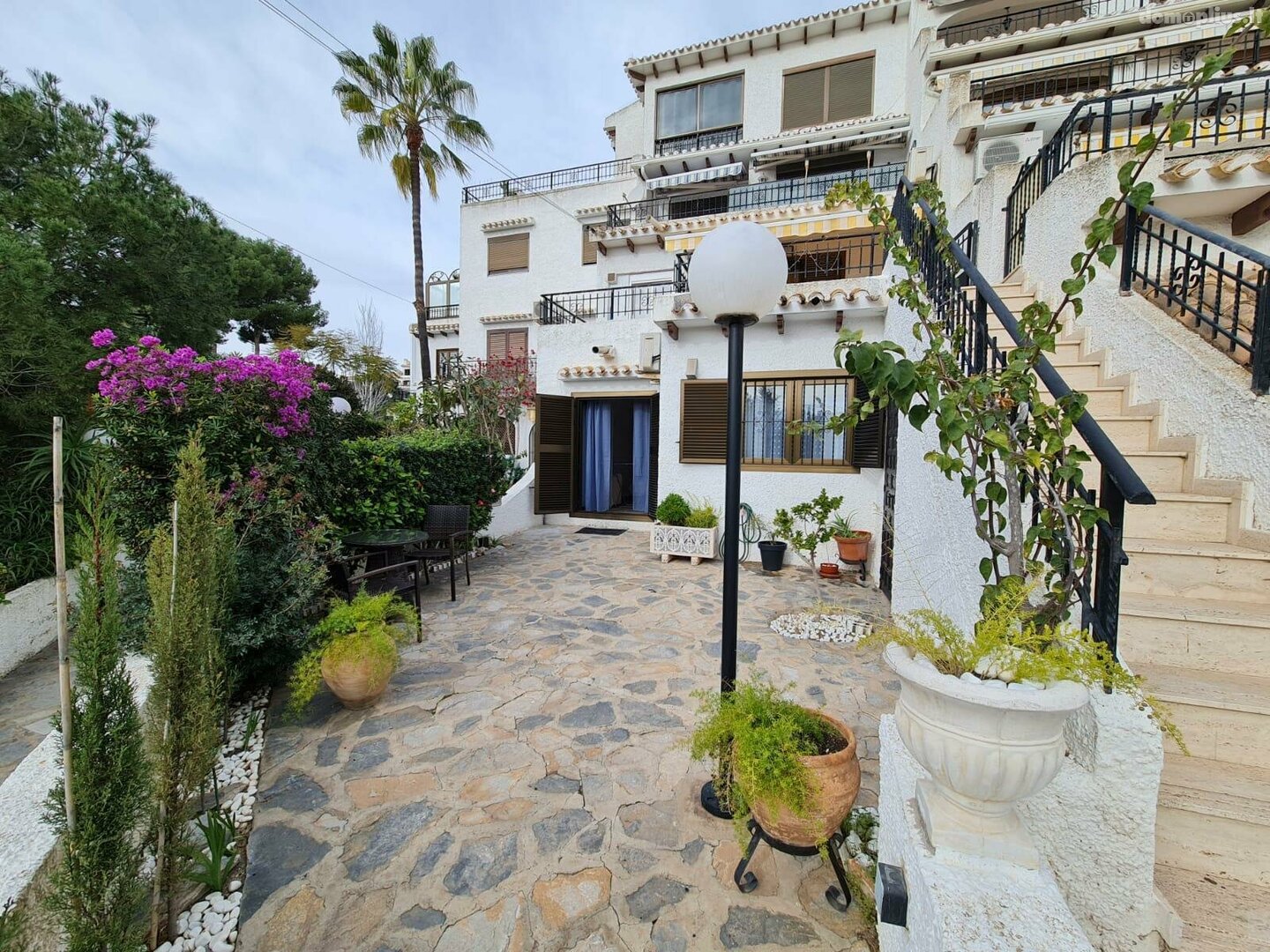 Parduodamas sublokuotas namas Ispanijoje, Orihuela Costa