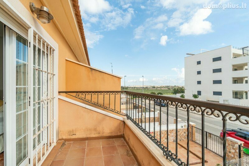 Parduodamas sublokuotas namas Ispanijoje, Orihuela Costa