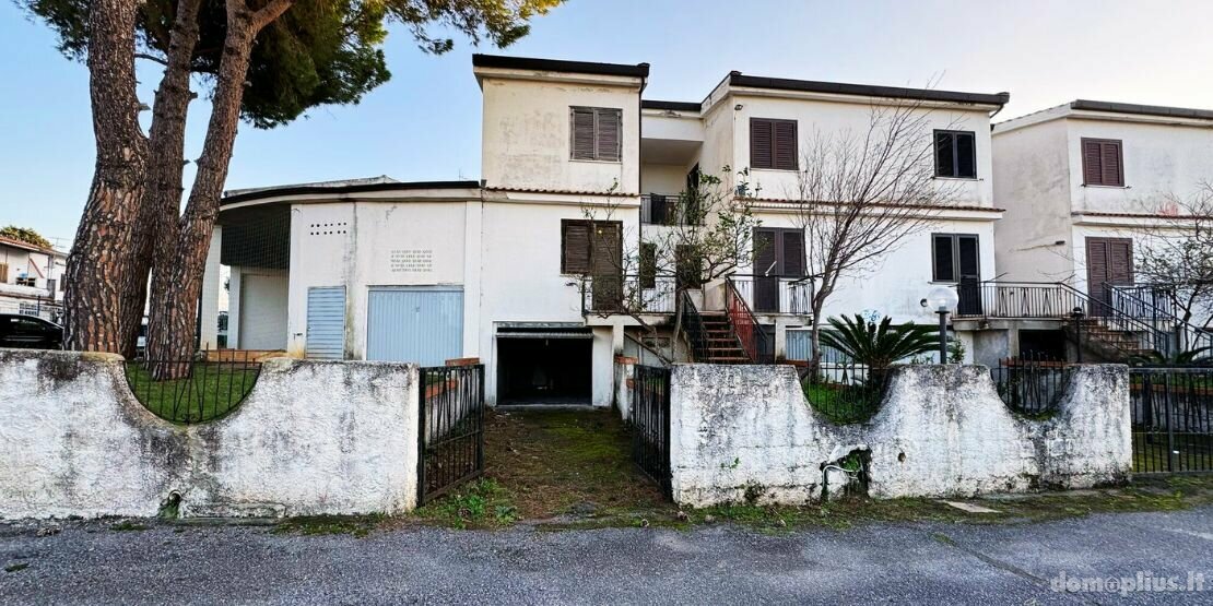 Parduodamas sublokuotas namas Italijoje, Scalea
