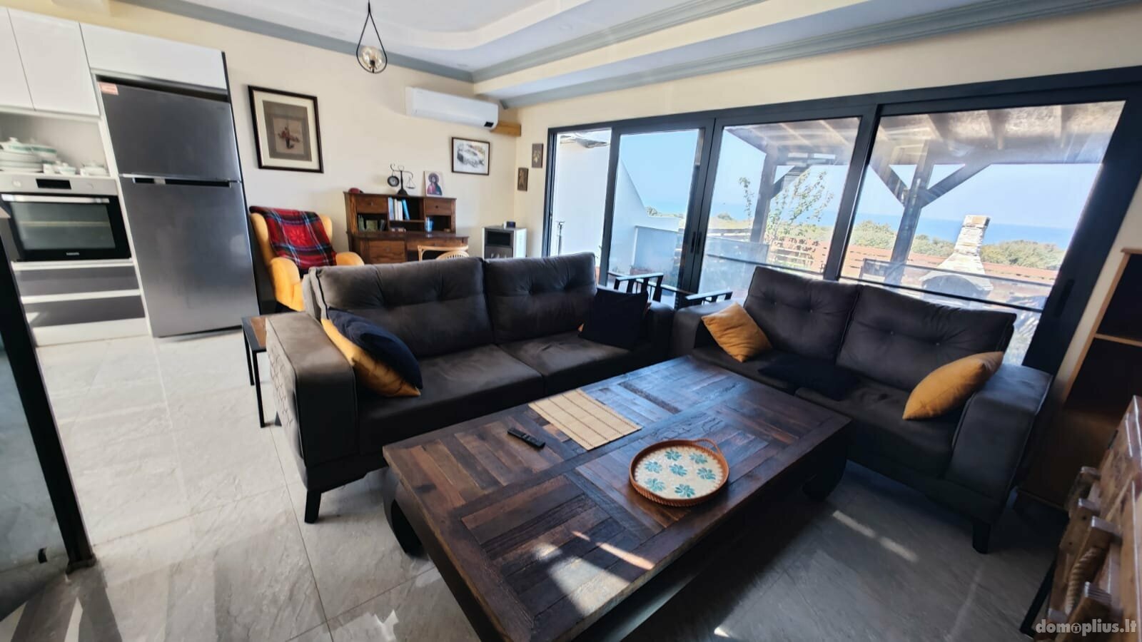 Parduodamas sublokuotas namas Kipre, Kyrenia