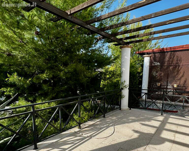Parduodamas sublokuotas namas Kipre, Kyrenia