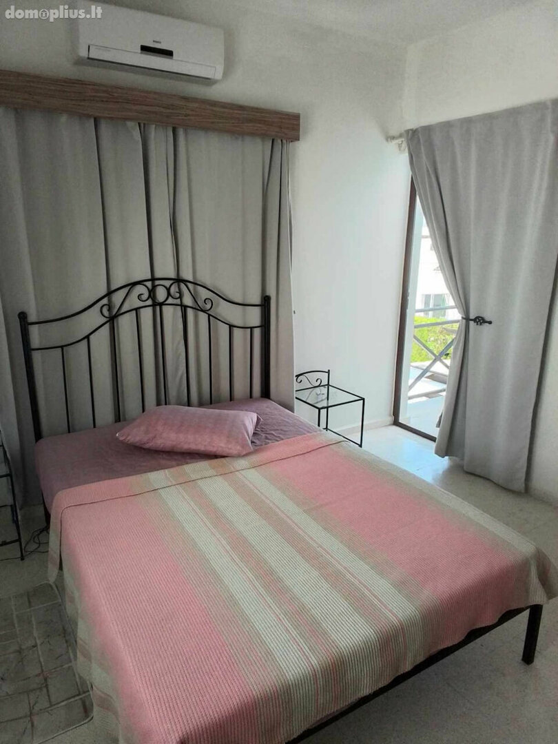 Parduodamas sublokuotas namas Kipre, Kyrenia