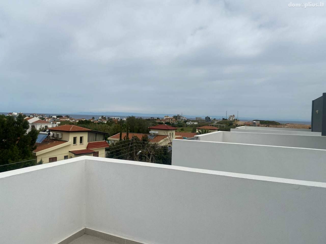 Parduodamas sublokuotas namas Kipre, Kyrenia