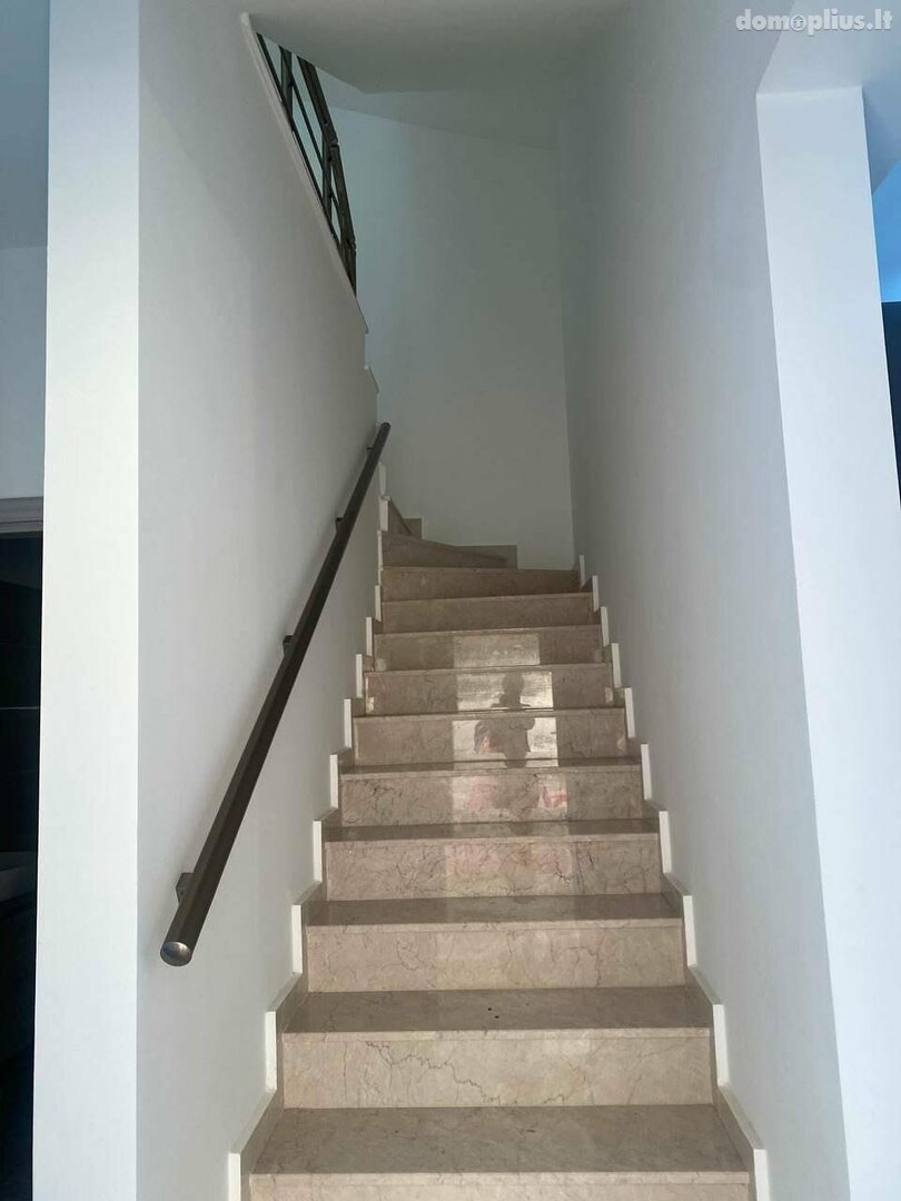 Parduodamas sublokuotas namas Kipre, Kyrenia