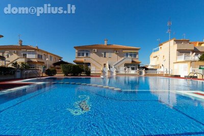 Parduodamas sublokuotas namas Ispanijoje, Torrevieja