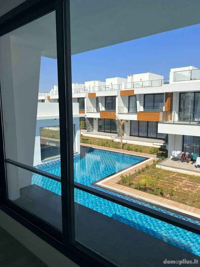 Parduodamas sublokuotas namas Kipre, Famagusta
