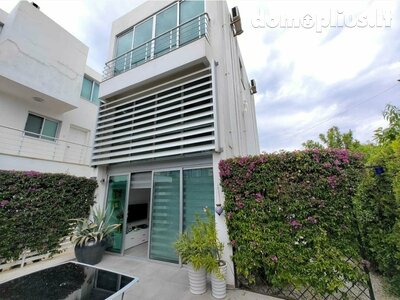 Parduodamas sublokuotas namas Kipre, Kyrenia