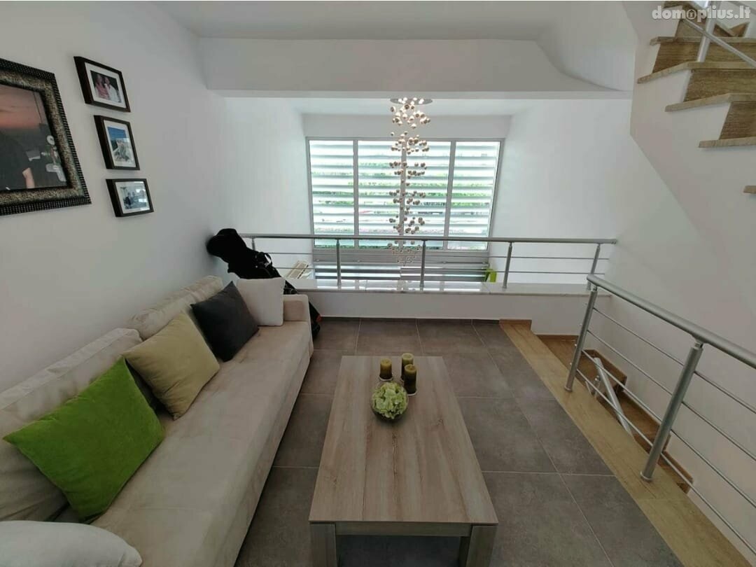 Parduodamas sublokuotas namas Kipre, Kyrenia