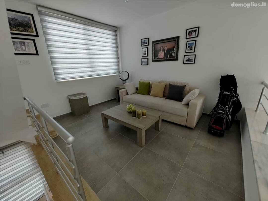 Parduodamas sublokuotas namas Kipre, Kyrenia