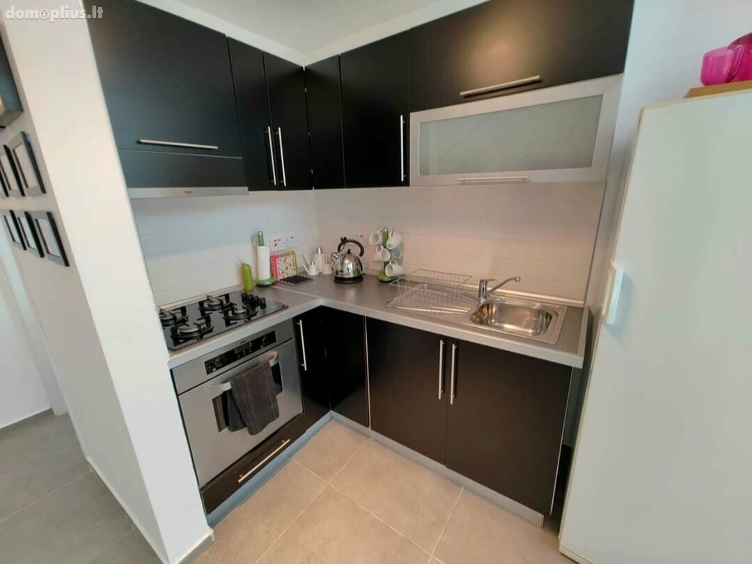 Parduodamas sublokuotas namas Kipre, Kyrenia