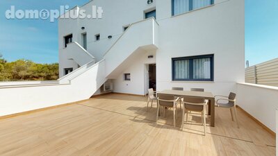 Parduodamas sublokuotas namas Ispanijoje, Torrevieja