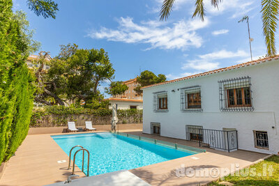 Parduodamas sublokuotas namas Ispanijoje, Torrevieja