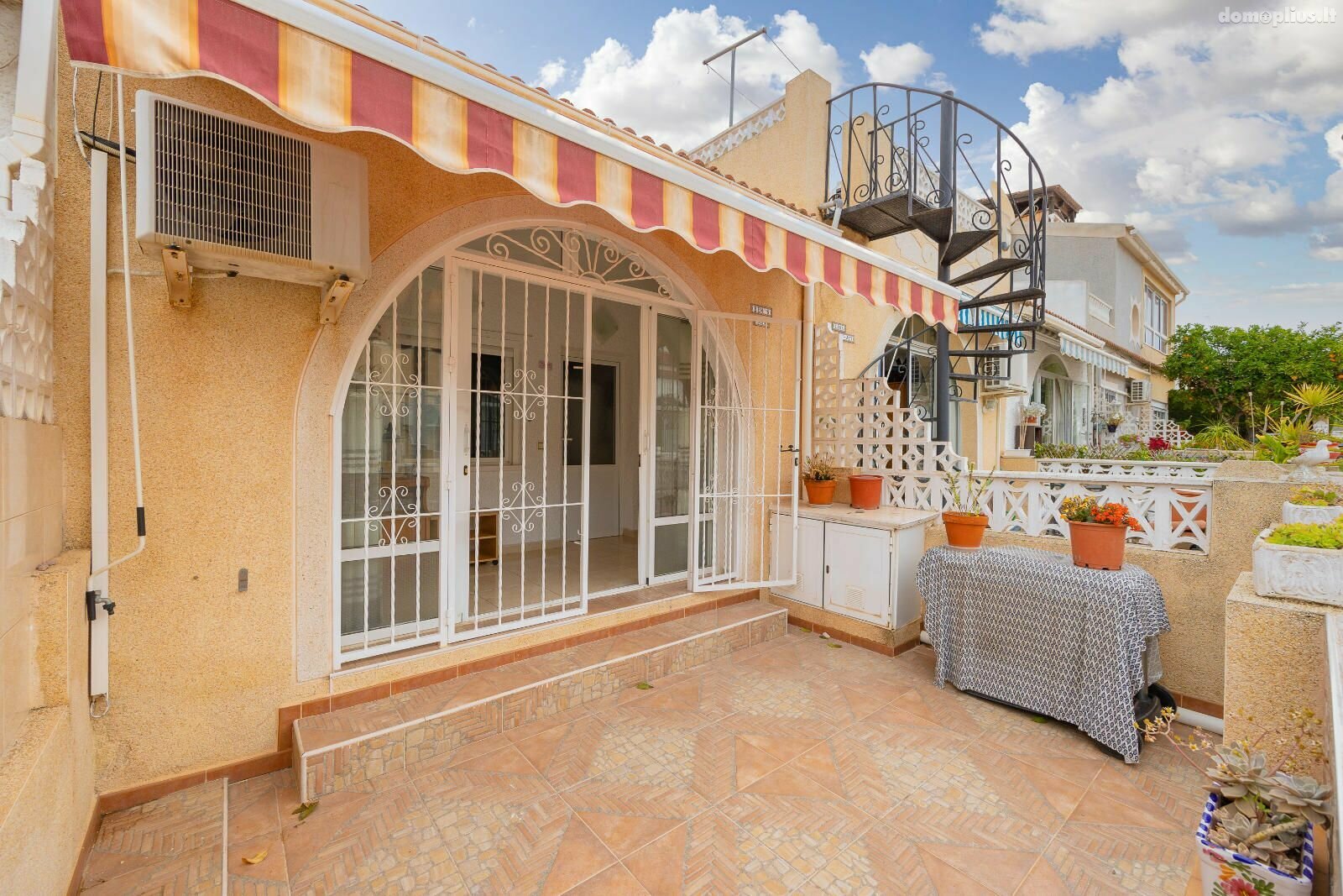 Cблокированный дом Испания, Torrevieja