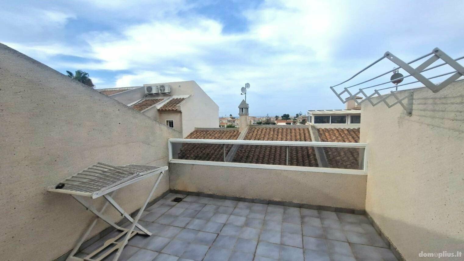 Parduodamas sublokuotas namas Ispanijoje, Torrevieja