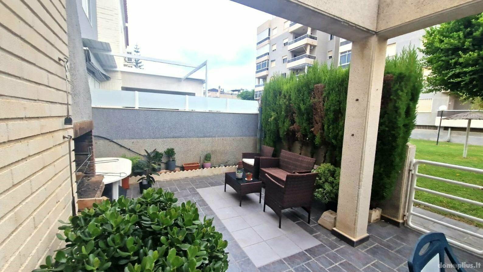 Parduodamas sublokuotas namas Ispanijoje, Torrevieja