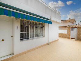 Parduodamas sublokuotas namas Ispanijoje, Torrevieja