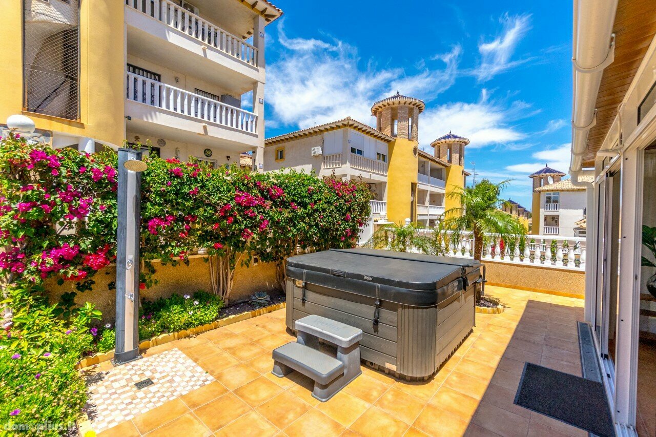 Parduodamas sublokuotas namas Ispanijoje, Orihuela Costa