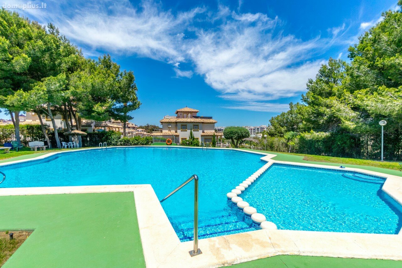 Parduodamas sublokuotas namas Ispanijoje, Orihuela Costa