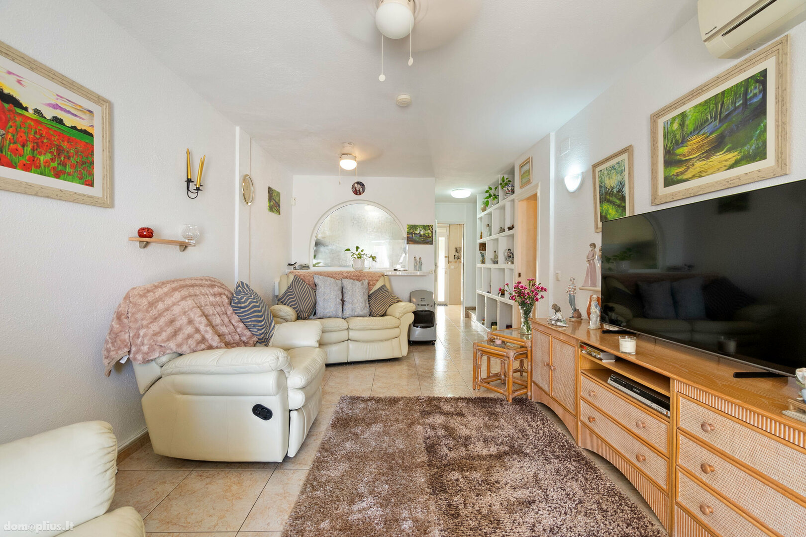 Parduodamas sublokuotas namas Ispanijoje, Torrevieja
