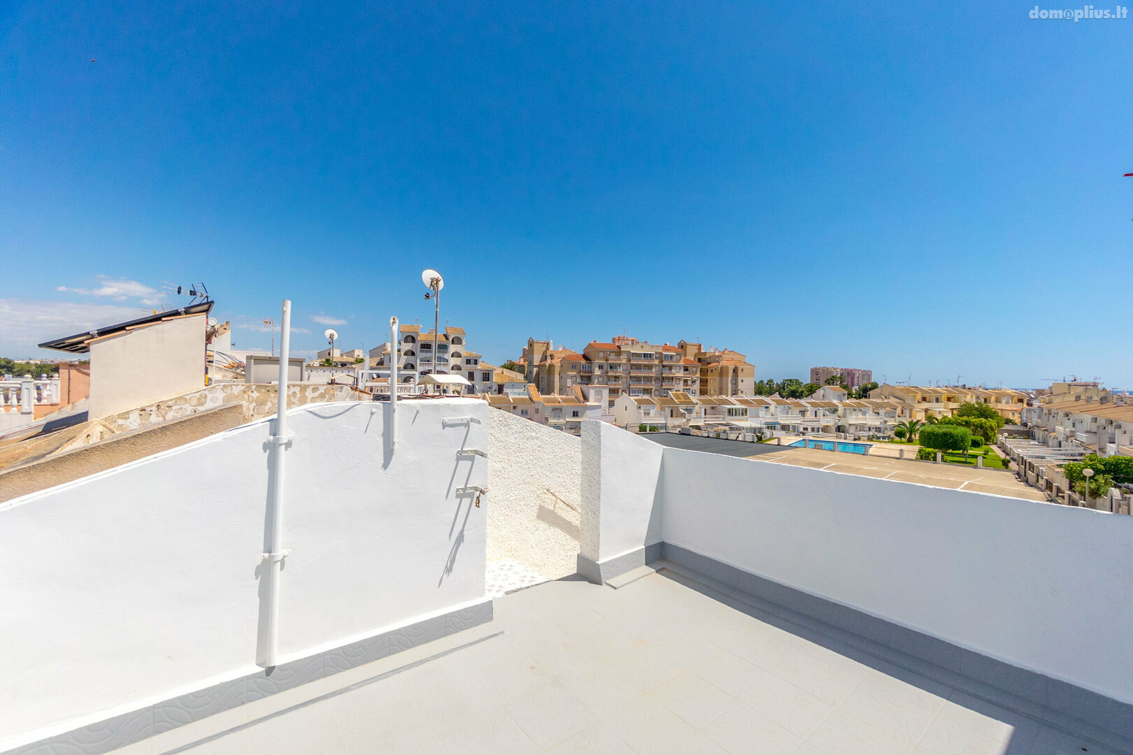 Parduodamas sublokuotas namas Ispanijoje, Torrevieja