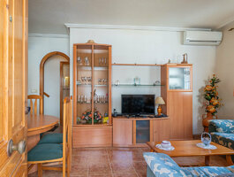 Parduodamas sublokuotas namas Ispanijoje, Torrevieja