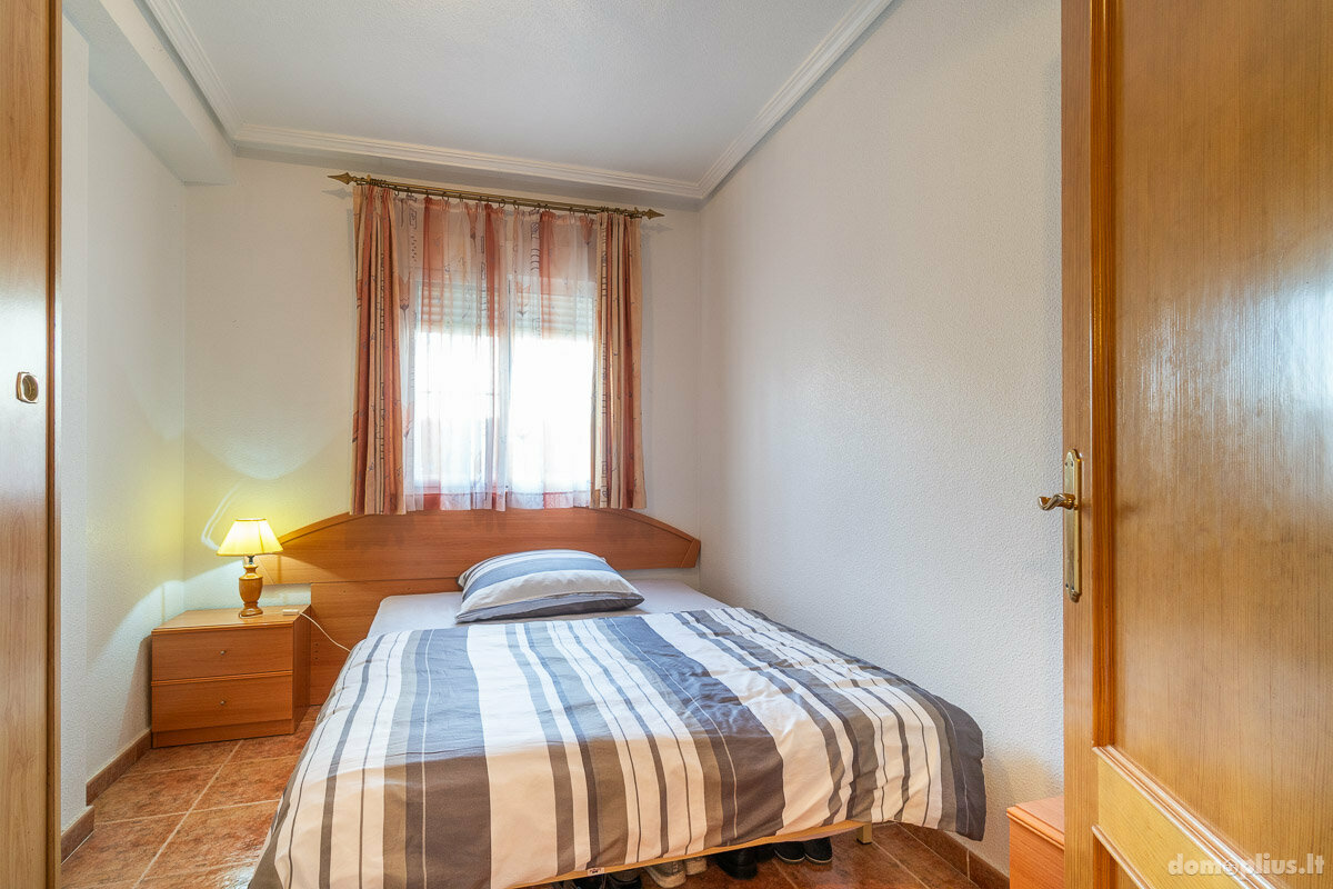 Parduodamas sublokuotas namas Ispanijoje, Torrevieja