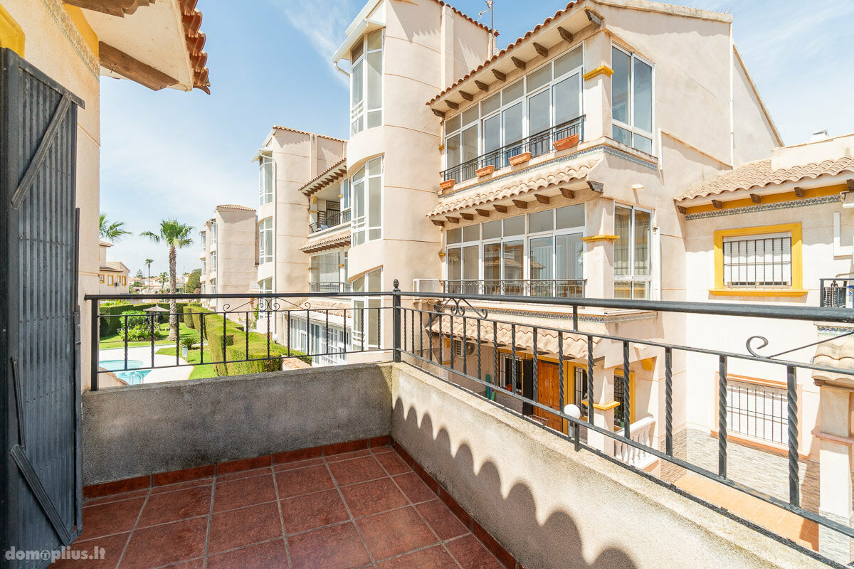 Parduodamas sublokuotas namas Ispanijoje, Torrevieja