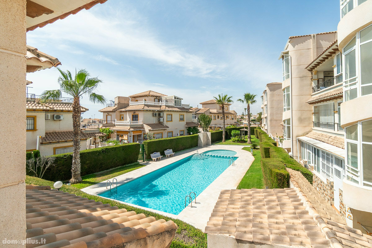 Parduodamas sublokuotas namas Ispanijoje, Torrevieja