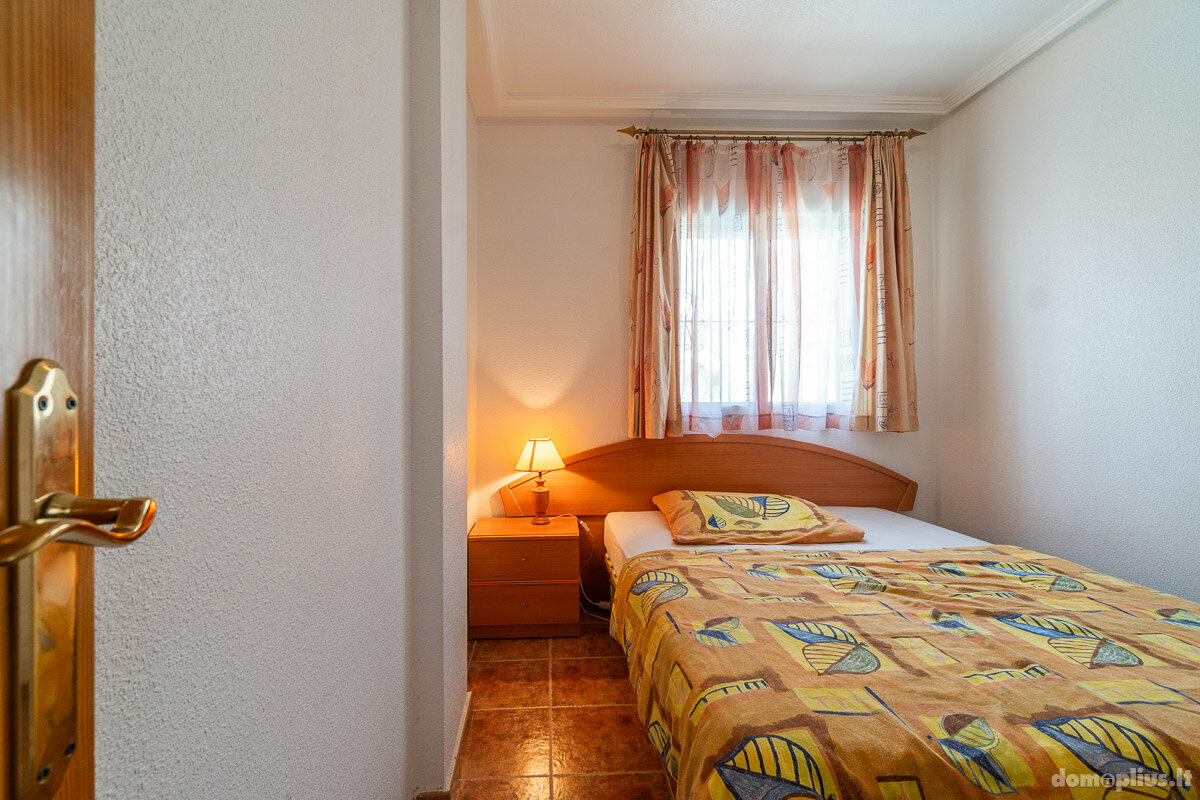 Parduodamas sublokuotas namas Ispanijoje, Torrevieja