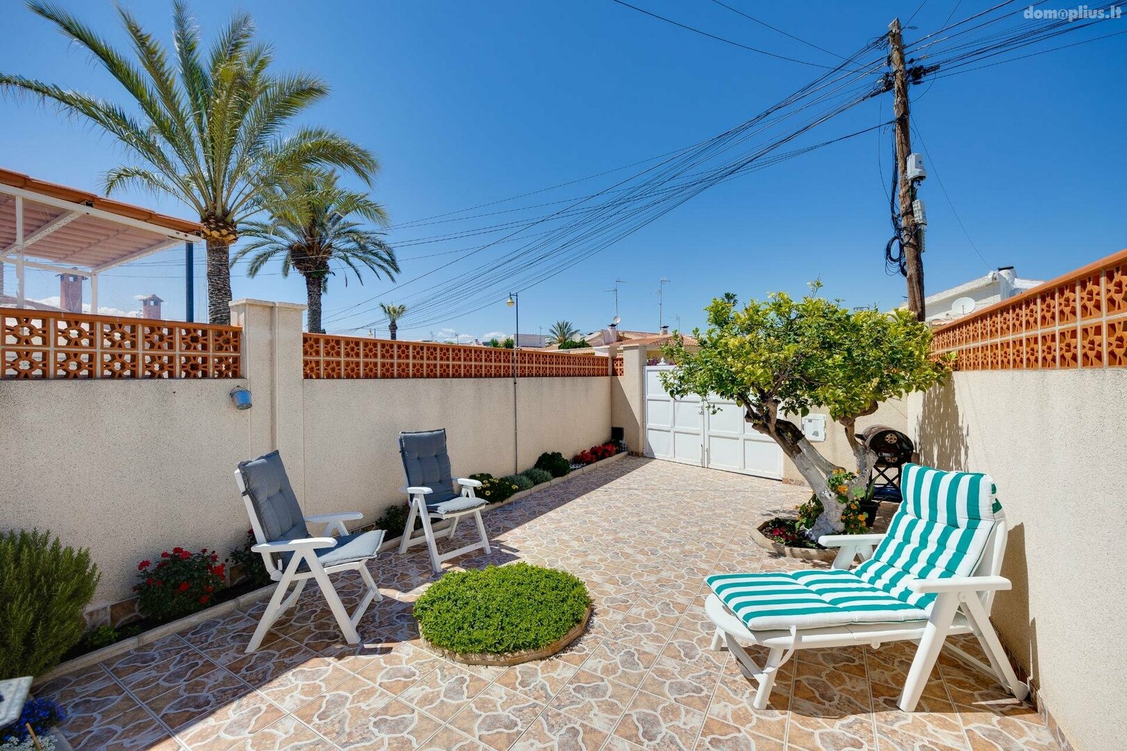 Parduodamas sublokuotas namas Ispanijoje, Torrevieja