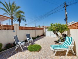 Parduodamas sublokuotas namas Ispanijoje, Torrevieja