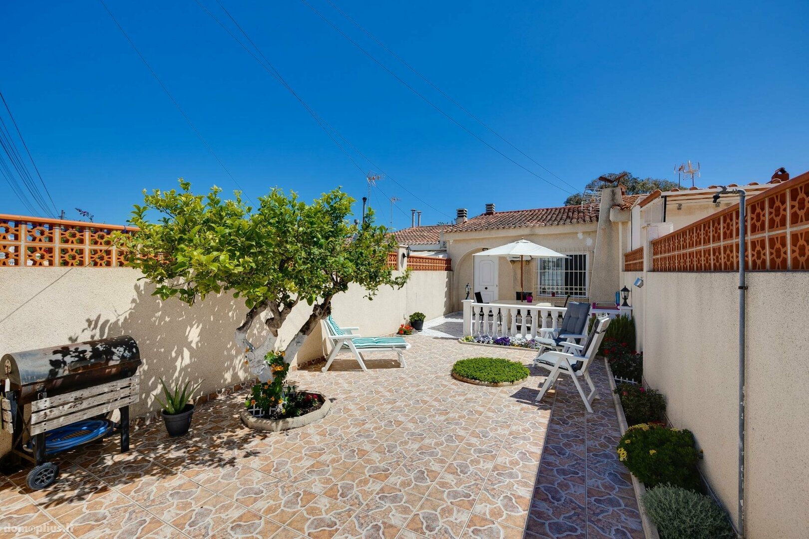 Parduodamas sublokuotas namas Ispanijoje, Torrevieja