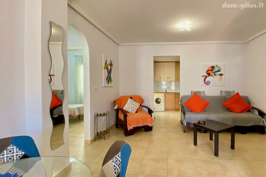 Parduodamas sublokuotas namas Ispanijoje, Torrevieja