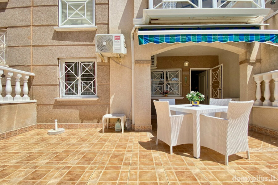 Parduodamas sublokuotas namas Ispanijoje, Torrevieja