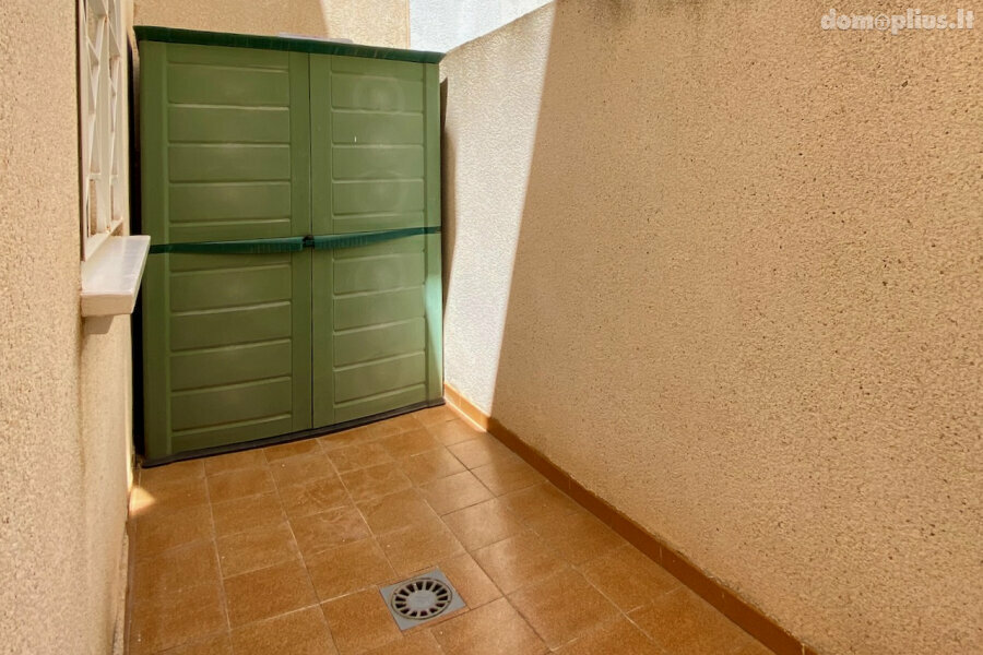 Parduodamas sublokuotas namas Ispanijoje, Torrevieja