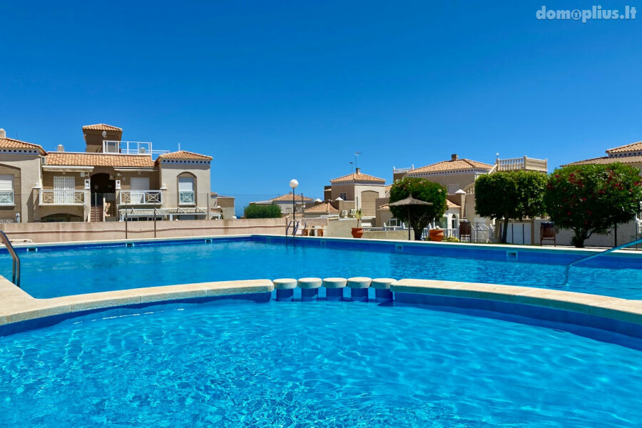 Parduodamas sublokuotas namas Ispanijoje, Torrevieja