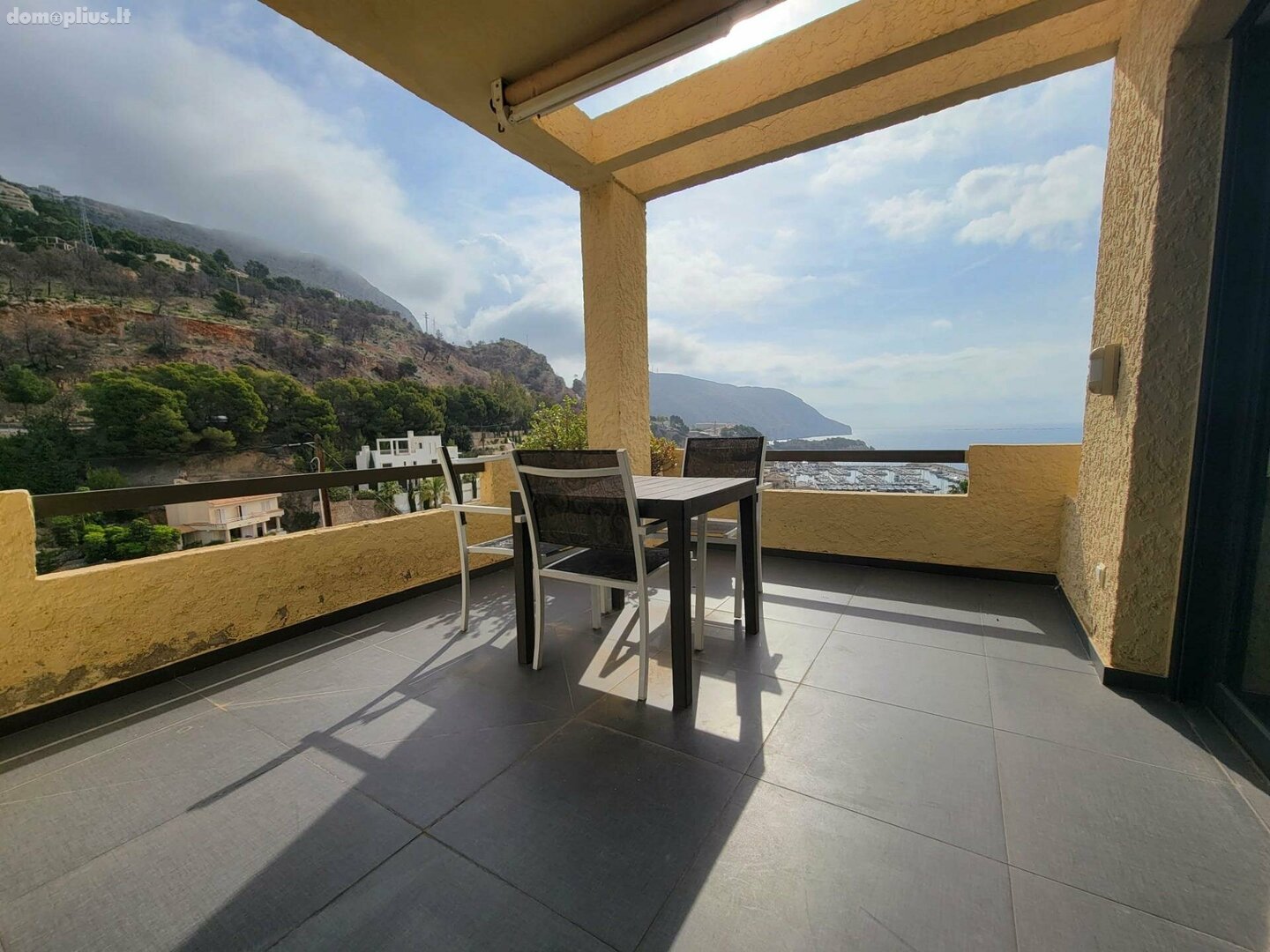 Parduodamas sublokuotas namas Ispanijoje, Altea