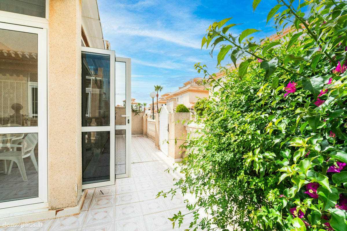 Parduodamas sublokuotas namas Ispanijoje, Orihuela Costa