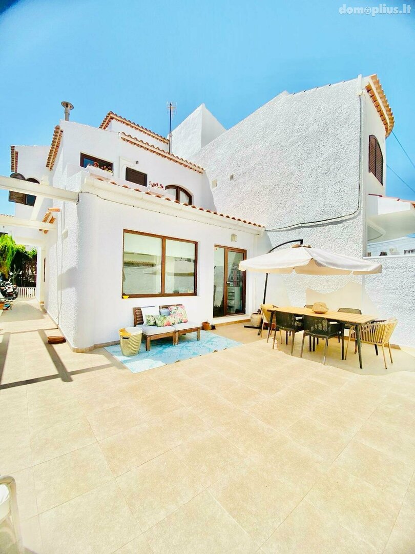 Cблокированный дом Испания, Torrevieja