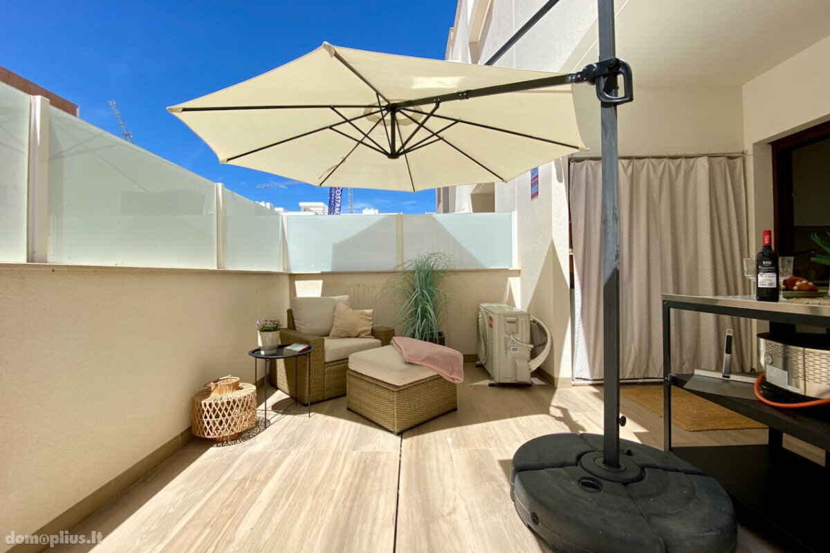 Parduodamas sublokuotas namas Ispanijoje, Torrevieja