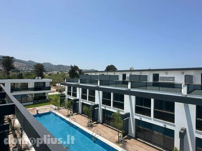 Parduodamas sublokuotas namas Kipre, Kyrenia